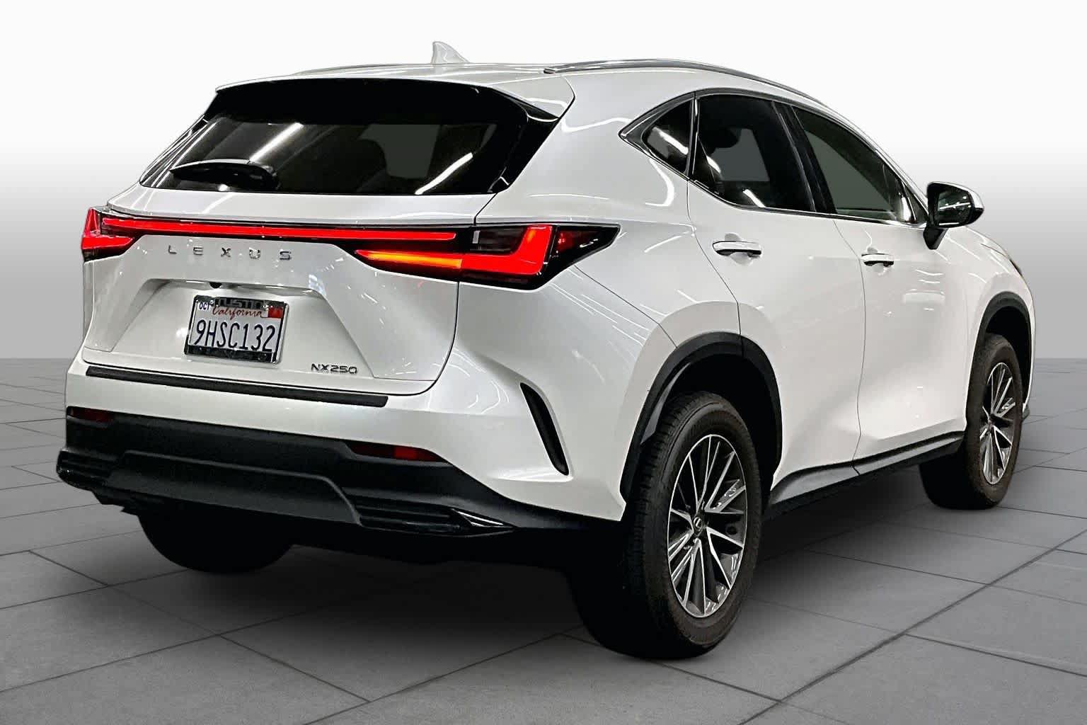 Used 2024 Lexus NX 250 FWD image 12