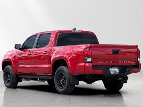 Used 2021 Toyota Tacoma SR5 w/ Technology Package AWD/4WD image 7
