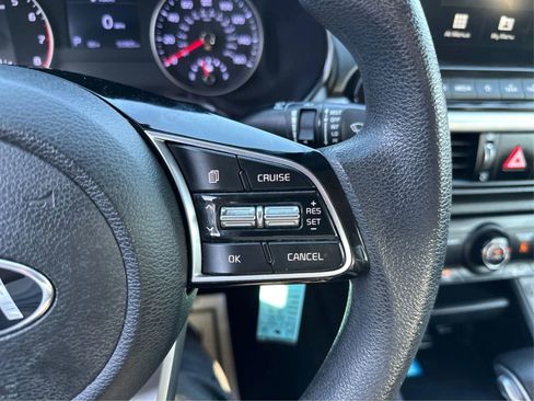 Used 2020 Kia Forte LXS image 30