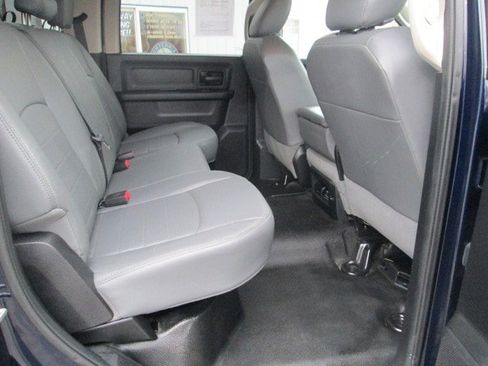 Used 2014 RAM 3500 Tradesman image 17