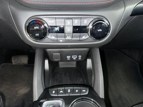 Certified 2023 Chevrolet TrailBlazer RS w/ Convenience Package image 12