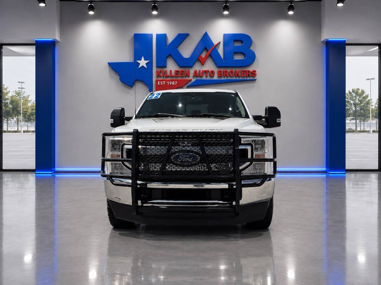 Used 2022 Ford F250 XL w/ STX Appearance Package AWD/4WD image 8