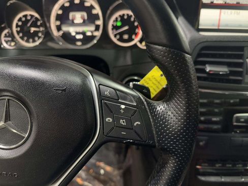 Used 2013 Mercedes-Benz E 350 4MATIC Coupe image 32