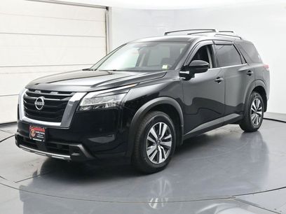 Used 2024 Nissan Pathfinder SL