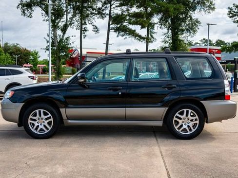 Used 2006 Subaru Forester 2.5X L.L. Bean AWD/4WD image 2