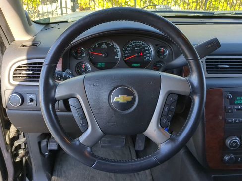 Used 2013 Chevrolet Tahoe LS image 30