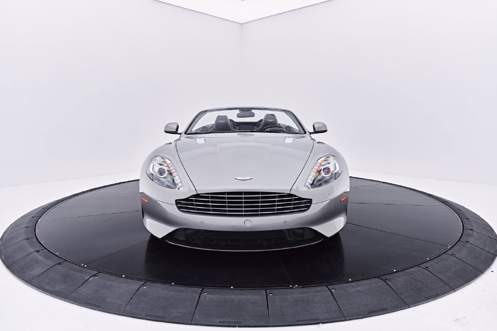 Used 2016 Aston Martin DB9 GT RWD image 30