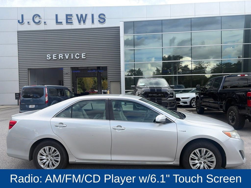 Used 2013 Toyota Camry LE FWD image 4