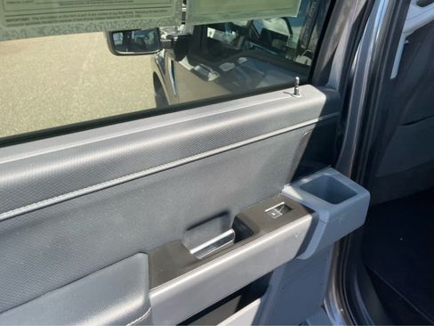 Used 2022 Ford F150 XLT w/ Equipment Group 301A Mid RWD image 19