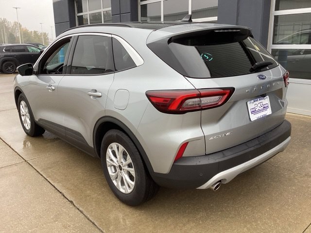 Used 2023 Ford Escape Active w/ Tech Pack #2 FWD image 10