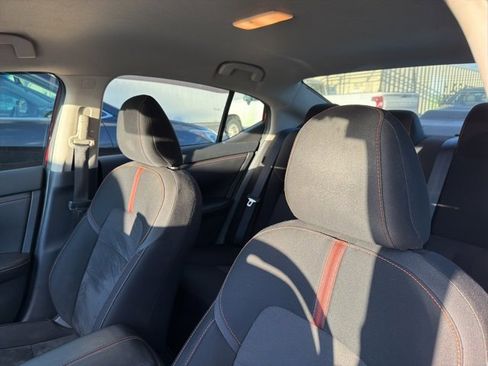 Used 2022 Nissan Sentra SR w/ Electronics Package image 18