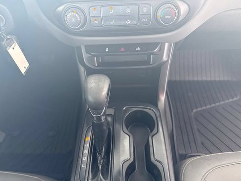 Used 2022 Chevrolet Colorado W/T w/ Custom Special Edition RWD image 22