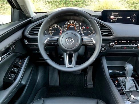 Used 2025 MAZDA MAZDA3 s image 4