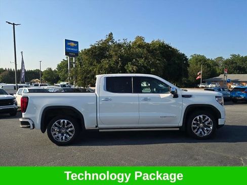 Used 2023 GMC Sierra 1500 Denali w/ Denali Reserve Package AWD/4WD image 4