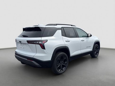 New 2026 Chevrolet Equinox LT AWD/4WD image 6