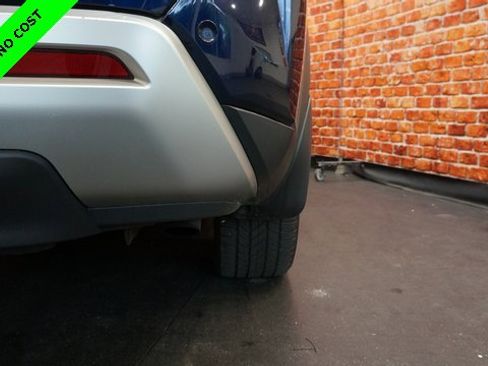 Used 2022 Nissan Pathfinder Platinum w/ Cargo Package image 88