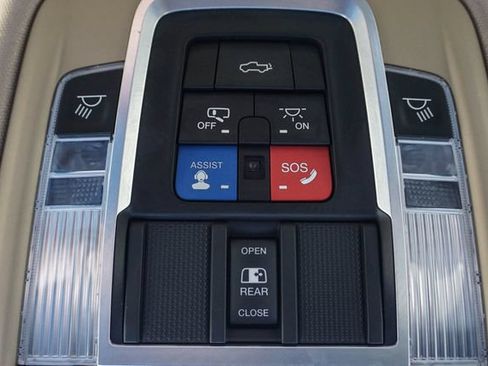 Used 2019 RAM 1500 Limited AWD/4WD image 34