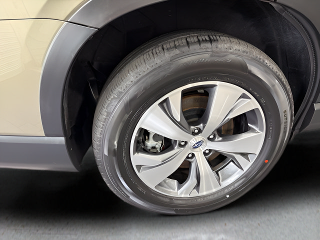 Certified 2025 Subaru Ascent Premium AWD/4WD image 38