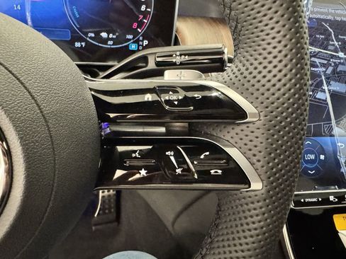 New 2026 Mercedes-Benz GLC 350e 4MATIC image 17