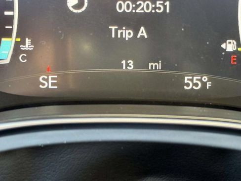 New 2026 Chrysler Pacifica Limited w/ S Appearance Package AWD/4WD image 27