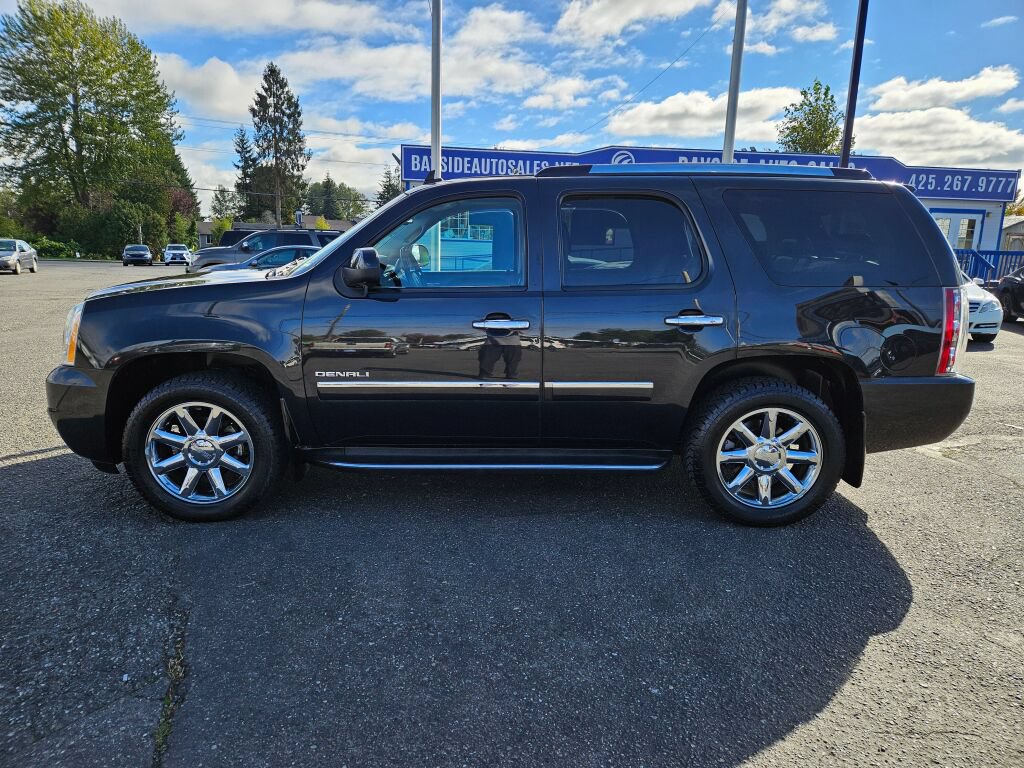 Used 2013 GMC Yukon Denali AWD/4WD image 2