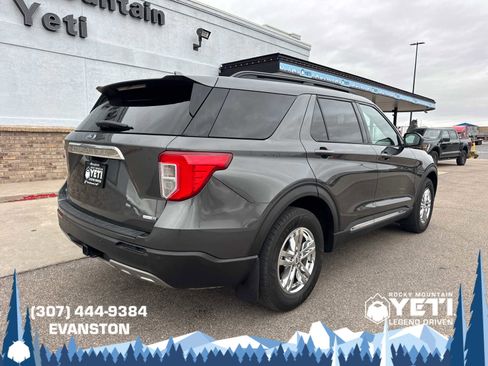 Used 2020 Ford Explorer XLT w/ Equipment Group 202A image 3