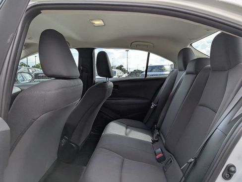 Used 2025 Toyota Corolla LE FWD image 12