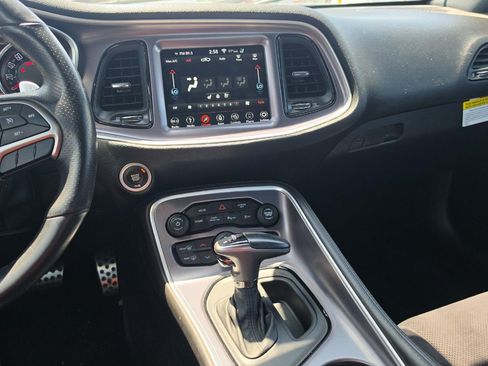 Used 2019 Dodge Challenger GT w/ Plus Package RWD image 10