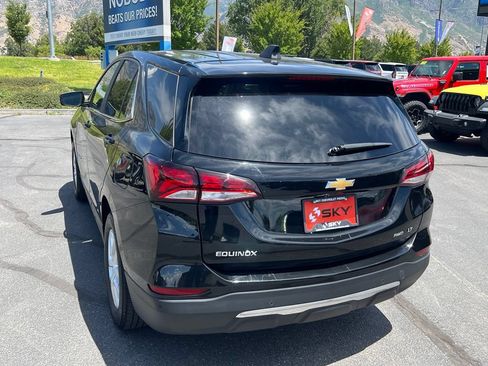Used 2023 Chevrolet Equinox LT AWD/4WD image 11