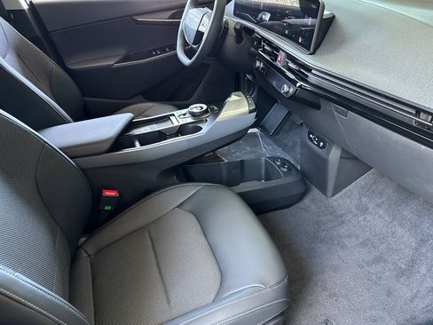 New 2025 Kia EV6 Light image 16