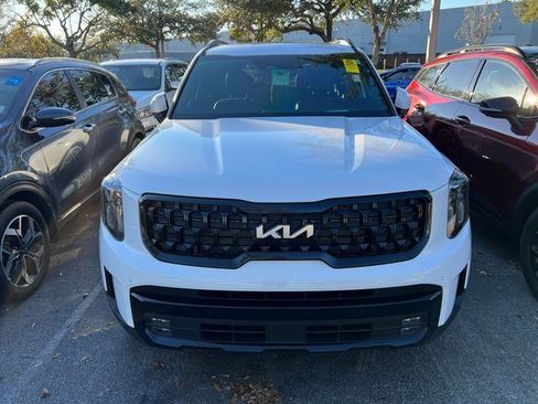 Used 2024 Kia Telluride SX Prestige X-Line image 2