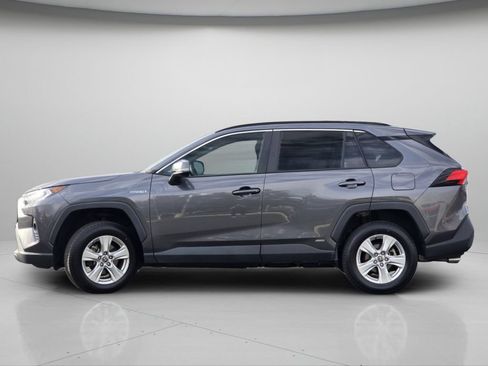 Used 2021 Toyota RAV4 XLE w/ Convenience Package AWD/4WD image 19