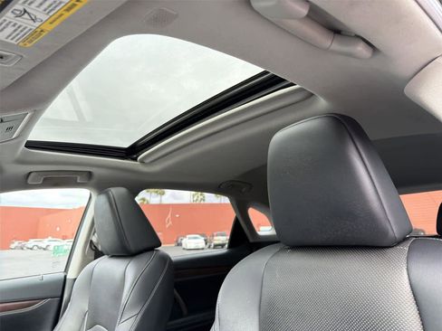 Used 2020 Lexus RX 450h AWD w/ Premium Package image 41