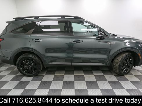 Used 2022 Kia Sorento S w/ Panoramic Sunroof Package AWD/4WD image 7