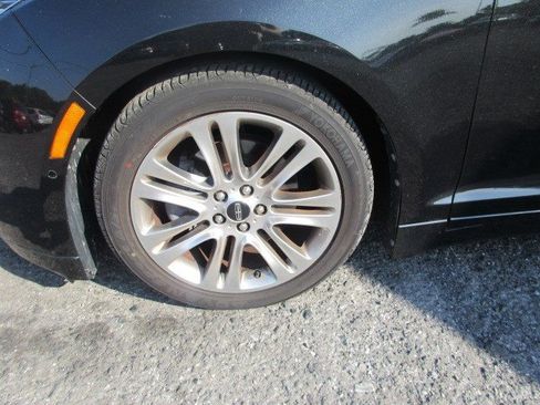 Used 2013 Lincoln MKZ FWD image 13
