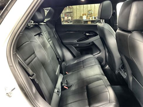 Used 2024 Land Rover Range Rover Evoque S image 31