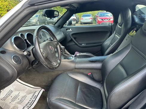 Used 2007 Pontiac Solstice Convertible w/ Premium Package image 10