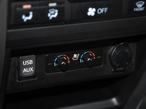 Used 2017 Toyota 4Runner Limited image 16