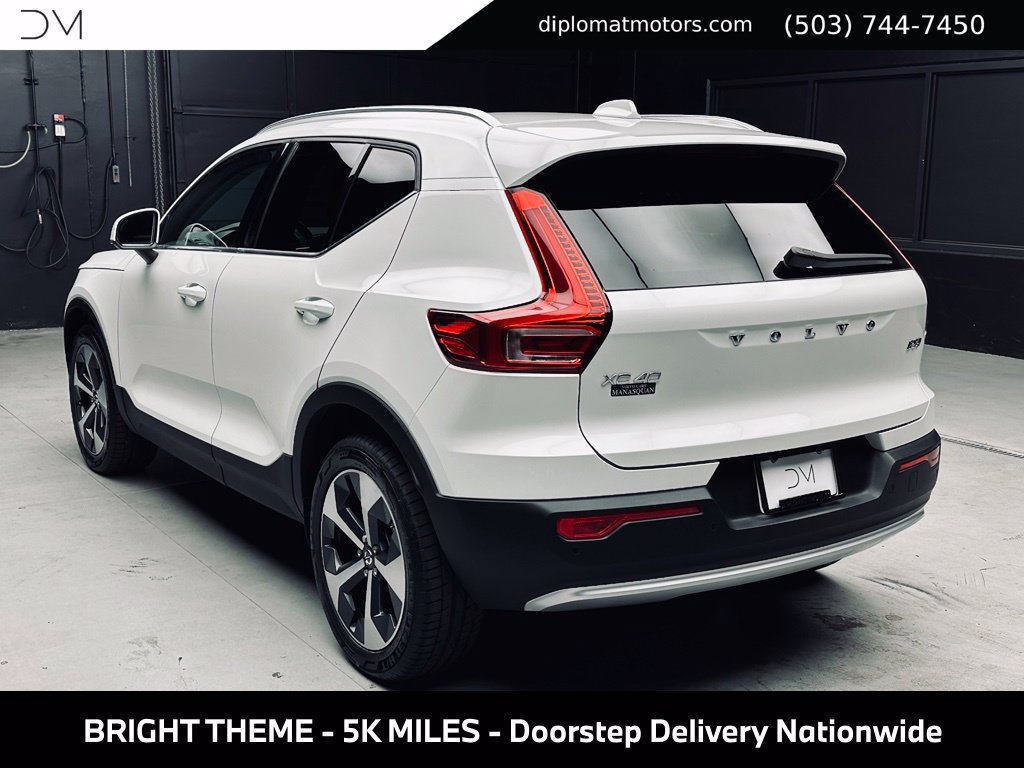 Used 2025 Volvo XC40 B5 Core w/ Protection Package Premier AWD/4WD image 5