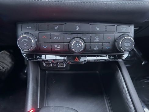 Used 2022 Dodge Durango GT image 32