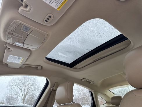 Used 2014 Ford Fusion SE w/ Equipment Group 202A image 19