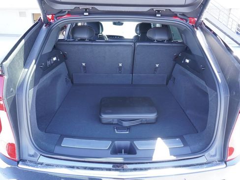 New 2025 Cadillac Lyriq Luxury image 7