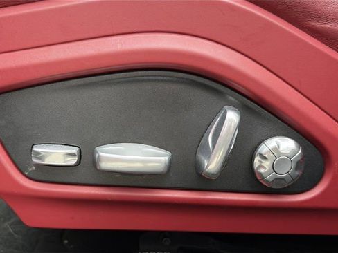 Used 2019 Porsche Panamera 4 image 16