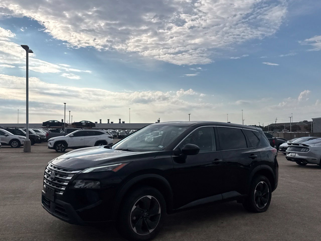 Certified 2025 Nissan Rogue SV FWD image 12