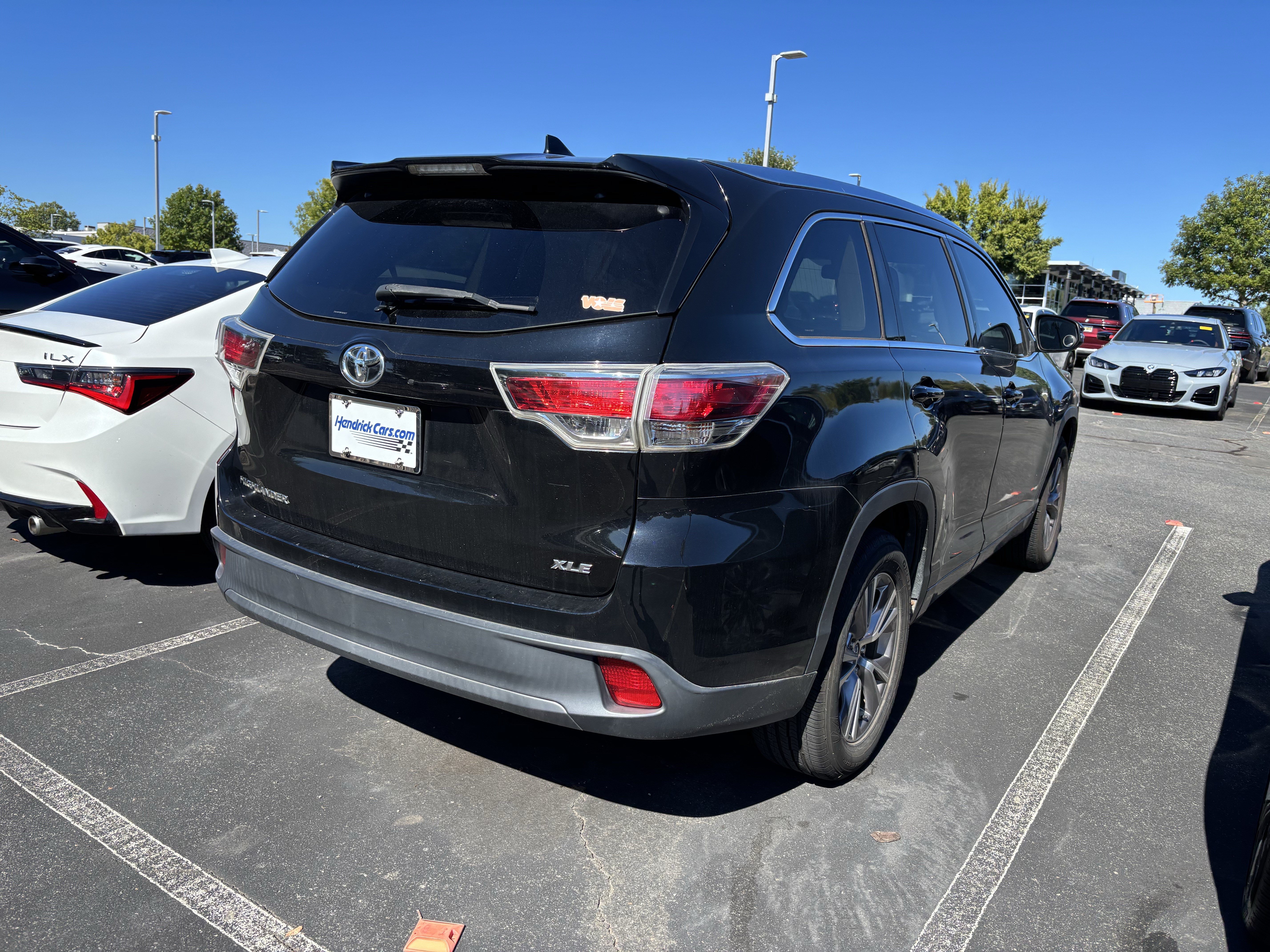 Used 2015 Toyota Highlander XLE FWD image 10