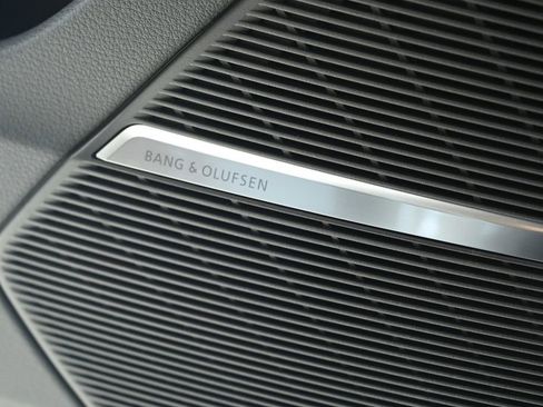 New 2025 Audi RS Q8 performance image 19