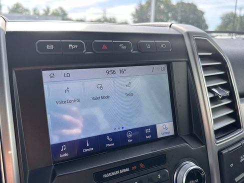 Certified 2020 Ford F350 Platinum w/ Tremor Off-Road Package AWD/4WD image 39