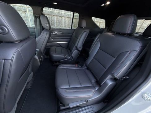 New 2026 Chevrolet Traverse Z71 w/ Driver Confidence Package image 20