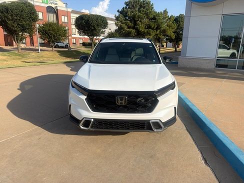 Used 2024 Honda CR-V Sport Touring image 3