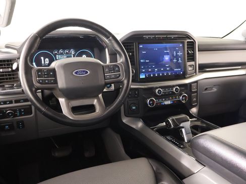 Used 2021 Ford F150 Lariat w/ Equipment Group 501A Mid RWD image 2